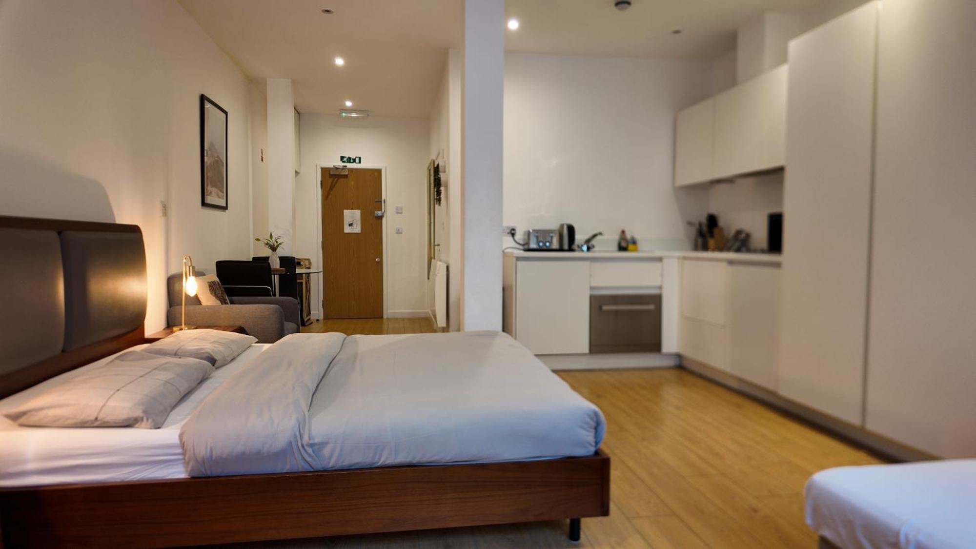 Sleep6 In Leicester Square, Soho Vr7 لندن المظهر الخارجي الصورة